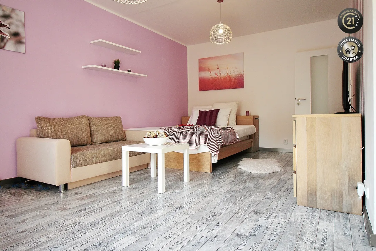 Pronájem krásného bytu 1+1 s lodžií