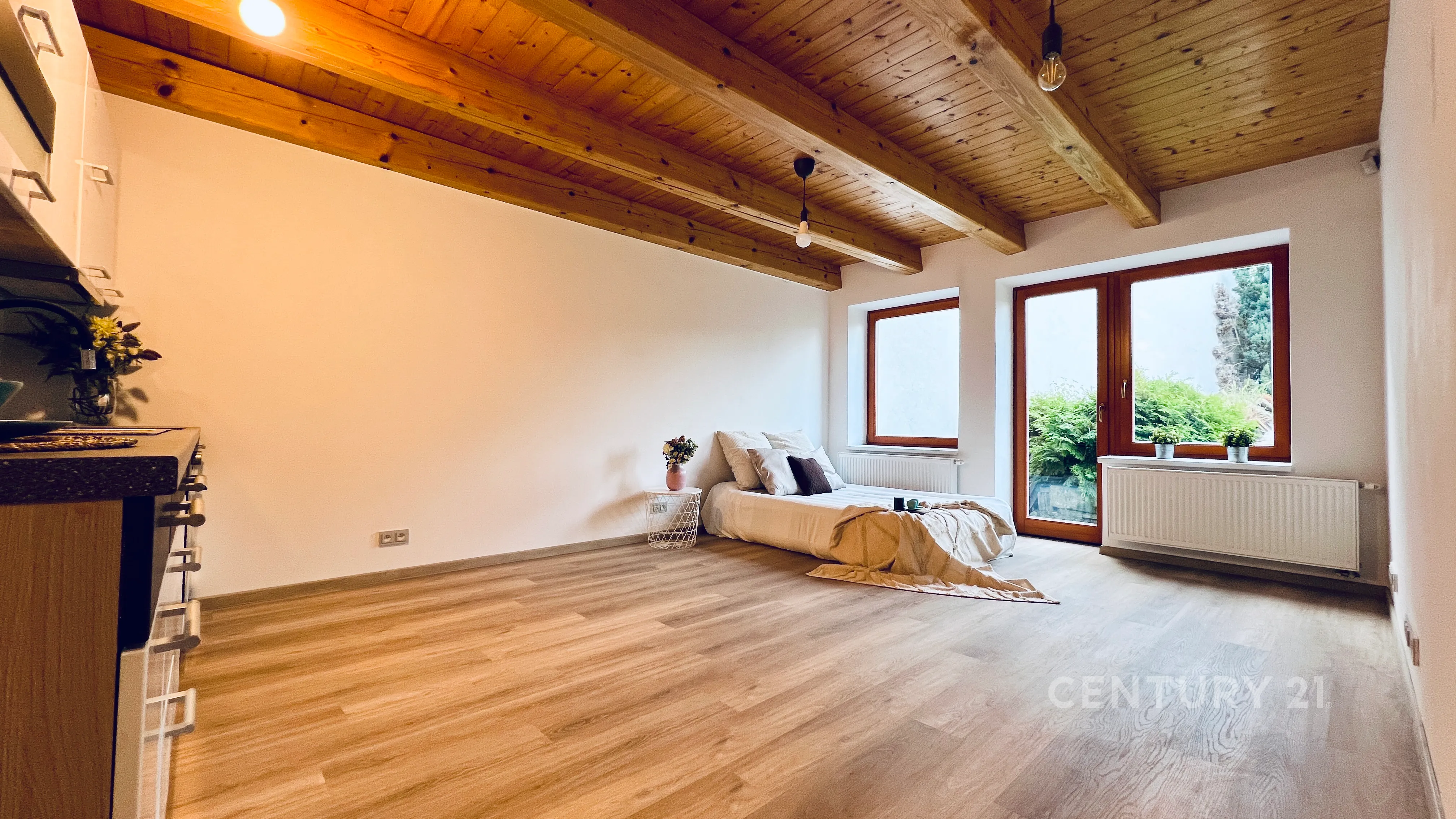 Byt 1,5+kk po kompletní rekonstrukci v klidné lokalitě