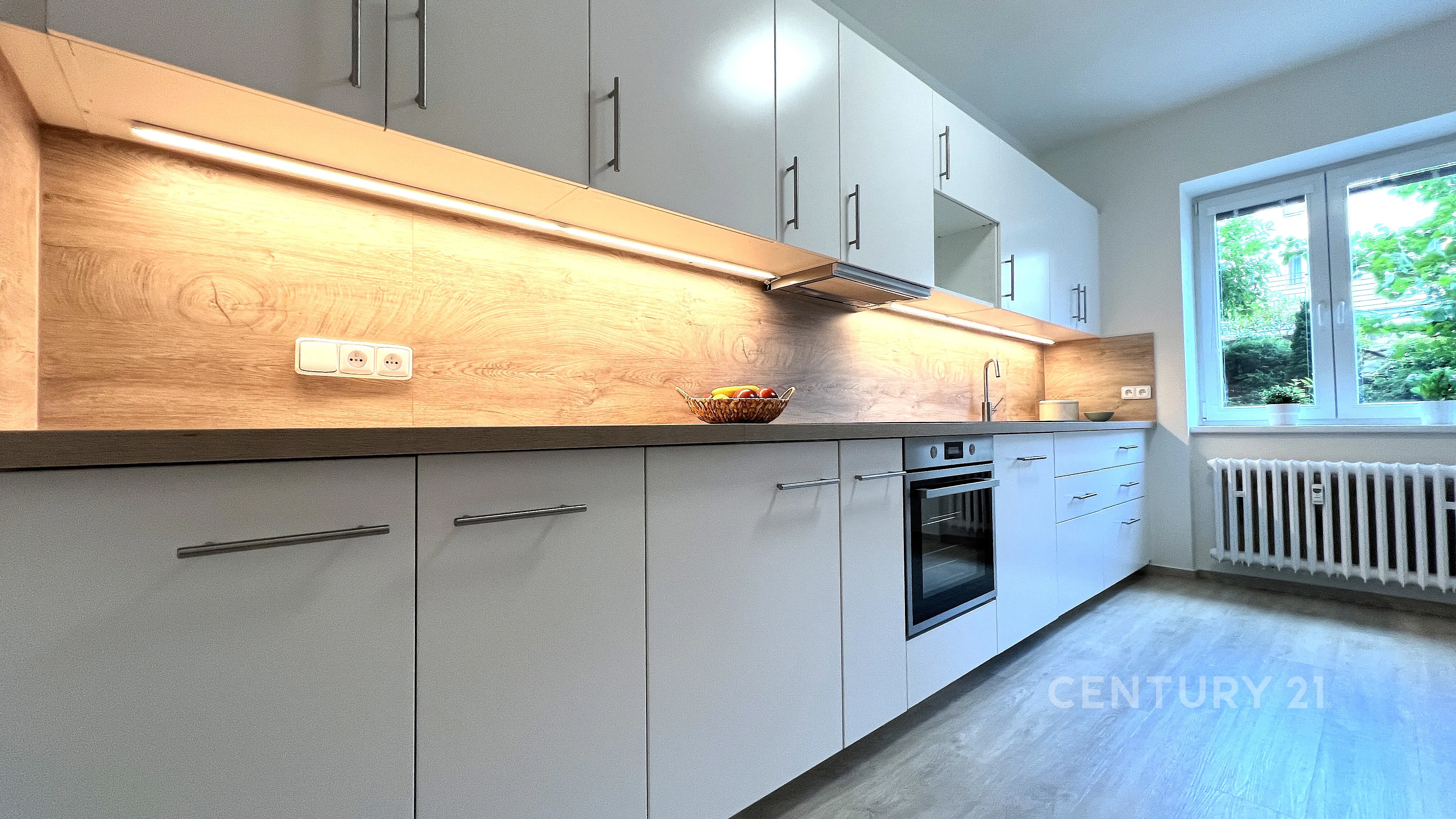 Krásný velký byt 2+1 po kompletní rekonstrukci u centra